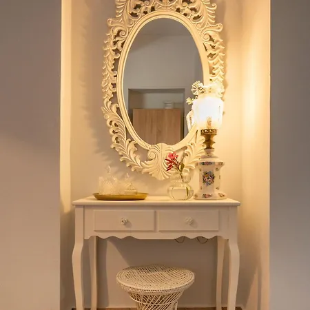 Natalia's In Apartman Tavronítisz